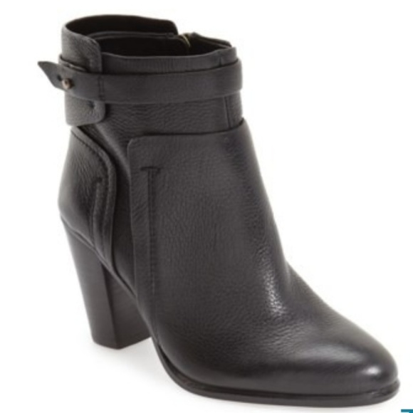 Vince Camuto sz 10 Black Pebble Leather Boots - Picture 1 of 7